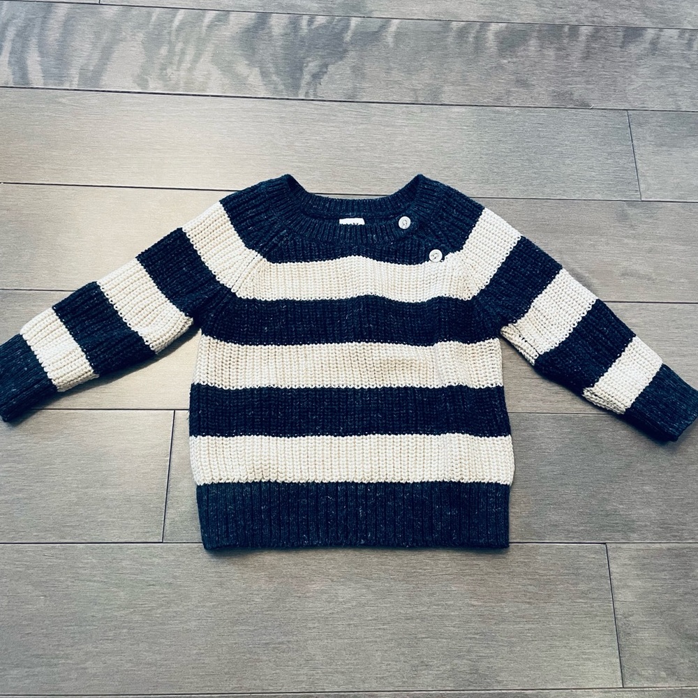 The Gap Boys knit sweater